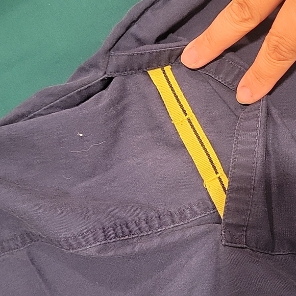 Used Wonderwink Scrub Top Size Small Faded Navy - Picture 4 of 6